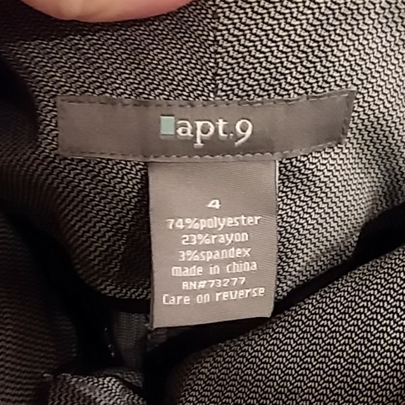 Capri pants - Picture 5 of 8